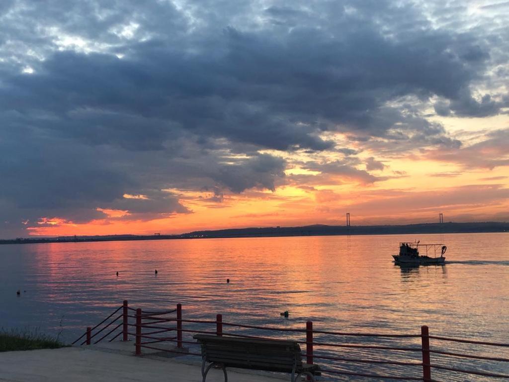 Blue Pier Hotel Κοτζαελί Εξωτερικό φωτογραφία