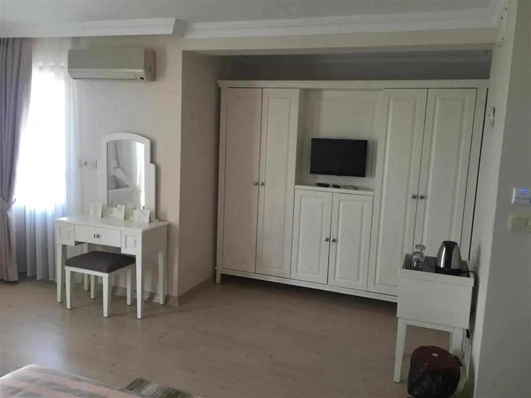 Blue Pier Hotel Κοτζαελί Εξωτερικό φωτογραφία
